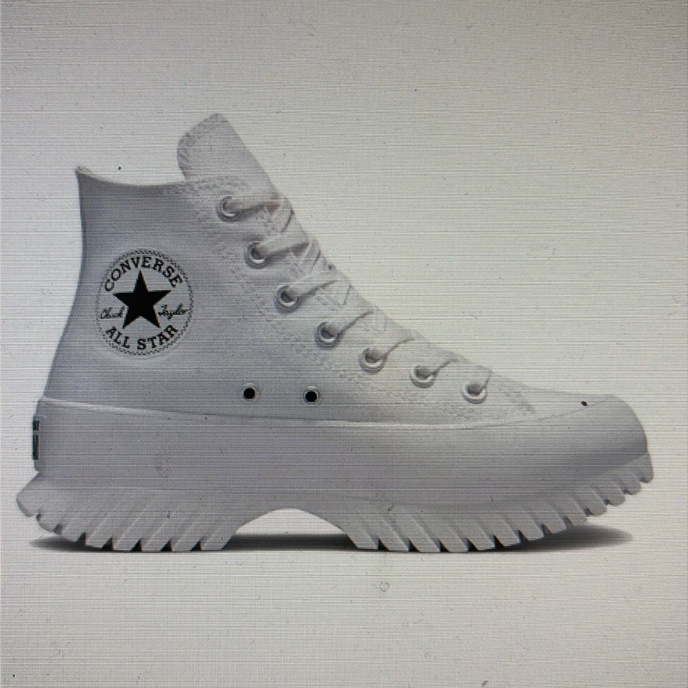 CONVERSE CHUCK TAYLOR All Star Hi Lugged Chunky Sneakers Platform NWOT